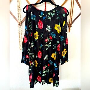 Old Navy cold-shoulder flower print dress 🌺
